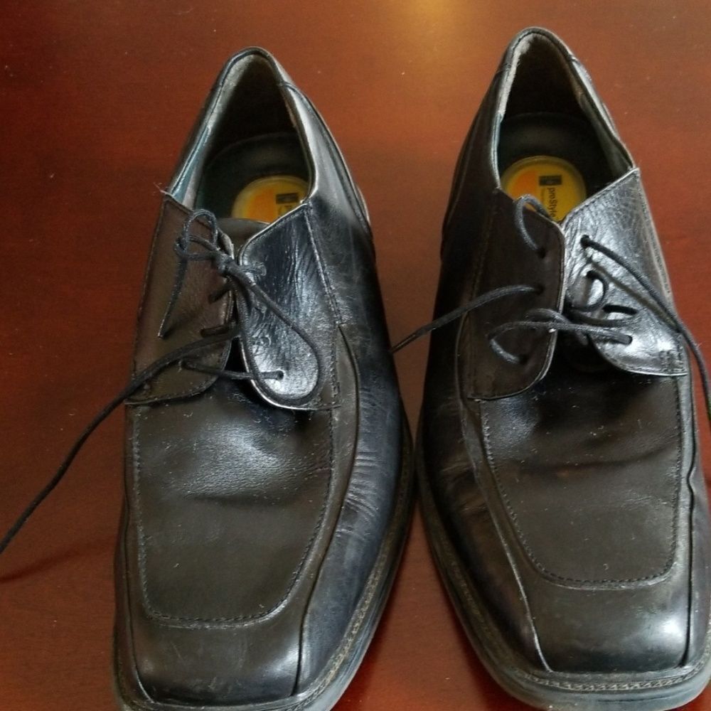 Dockers Pro Style Shoes